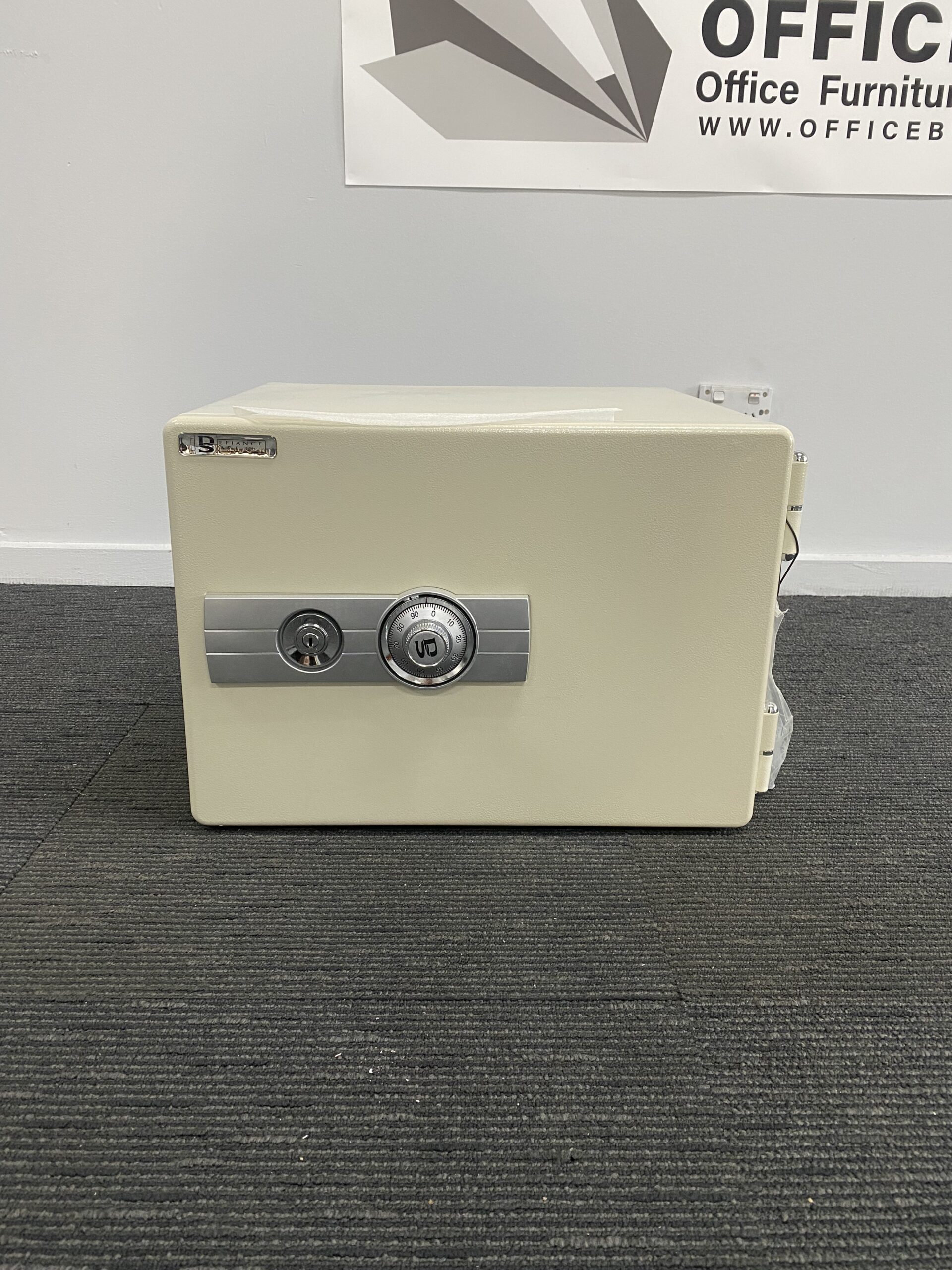 Brand New Defiance Safe OfficeBuy