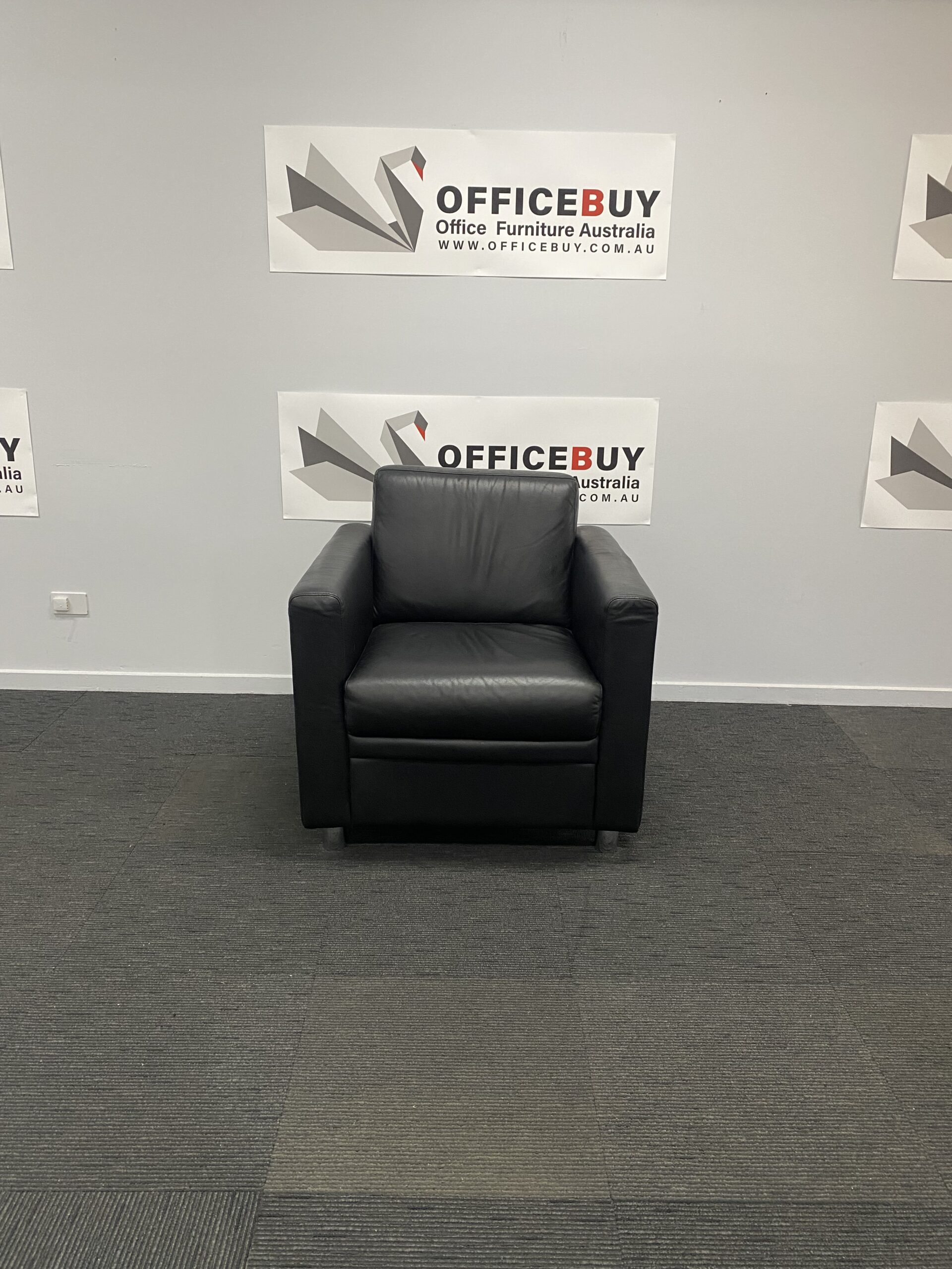 Second Hand Tub Chair/Armchair/Single SofaBlack LeatherA Set of Two